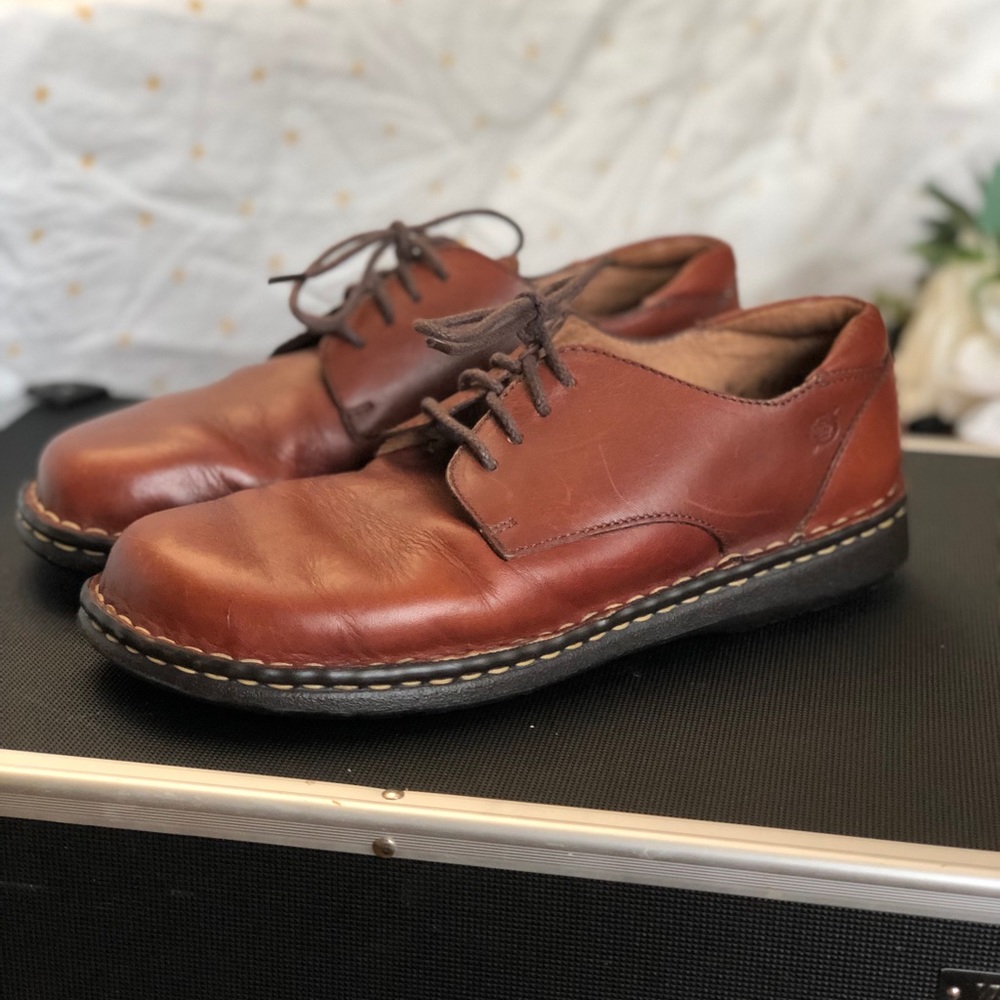 Born lace up oxfords
